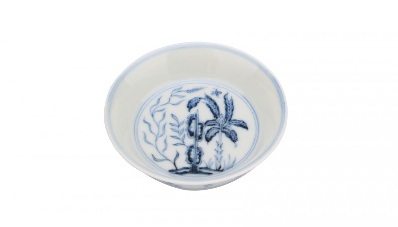 無名青花怪石花卉纹杯托